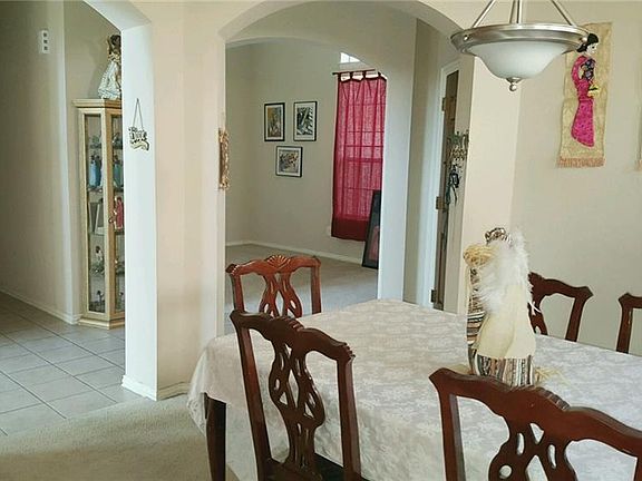 4th image of 914 Countryside Dr