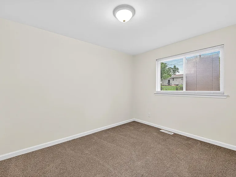 17 Hill Pl — Photo 20