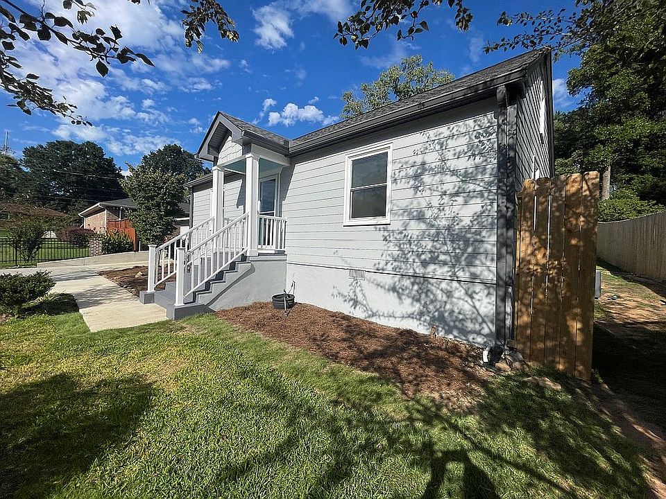 1st image of 2453 Glendale Cir SE