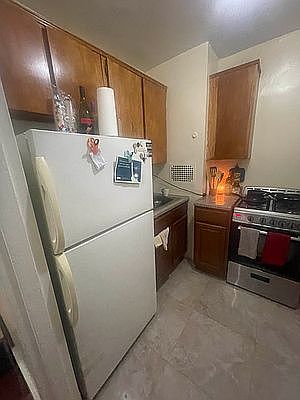 4th image of 261 Clarkson Ave #1A