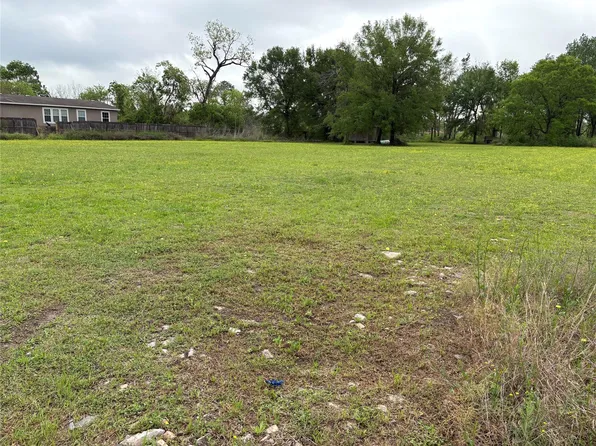 330 Victoria Dr, Houston, TX 77022