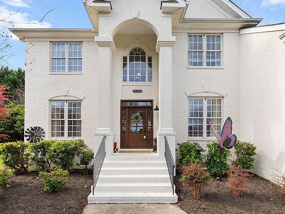 3rd image of 12200 Fieldmist Dr