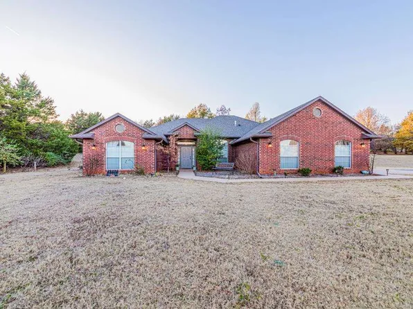 4816 S Deerfield Dr, Stillwater, OK 74074