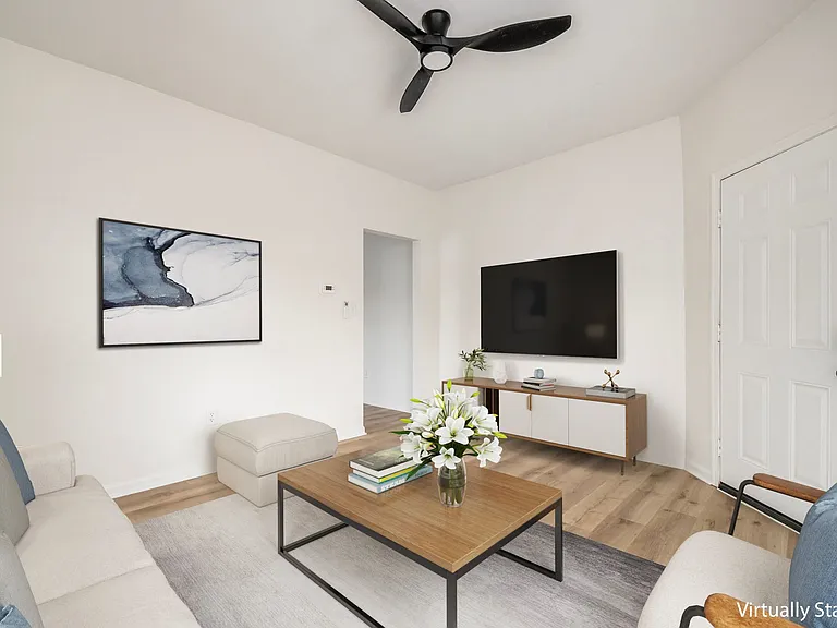 85 S Grubb St — Photo 16