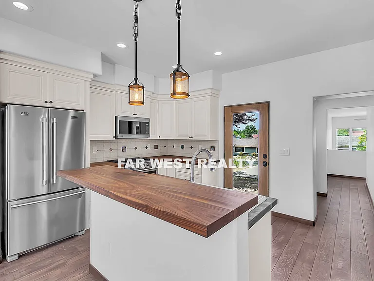 821 Prescott Heights Dr — Photo 18