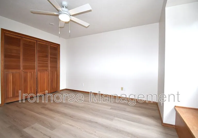 1712 W Olive St #46 — Photo 15