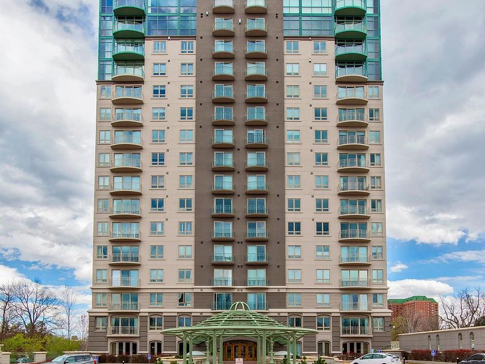 1st image of 400 E 3rd Ave APT 208