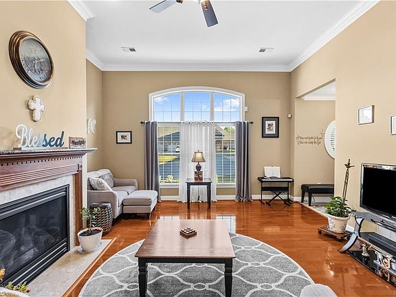 5th image of 4002 Mulligan Cir