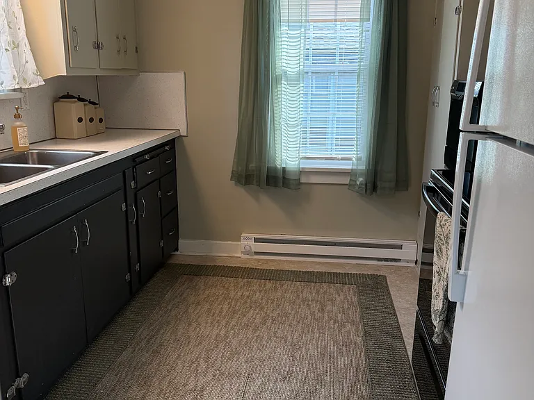 503 N Main St #B — Photo 13