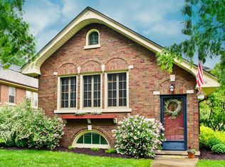 510 W Jackson St, Woodstock, IL 60098