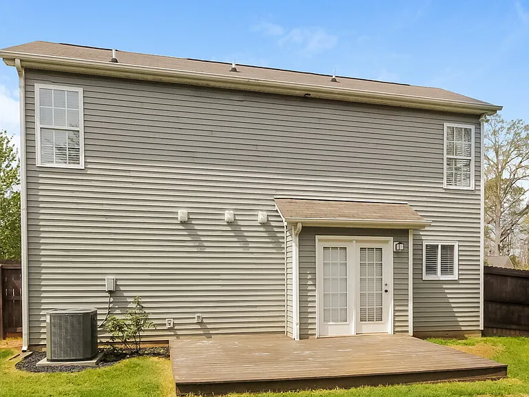 1422 Majestic Meadow Dr — Photo 17