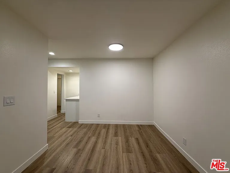 314 S Clark Dr #2 — Photo 11