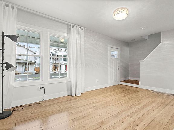 5th image of 345 E Hinman Ave