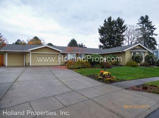 10515 NW Flotoma Dr, Portland, OR 97229