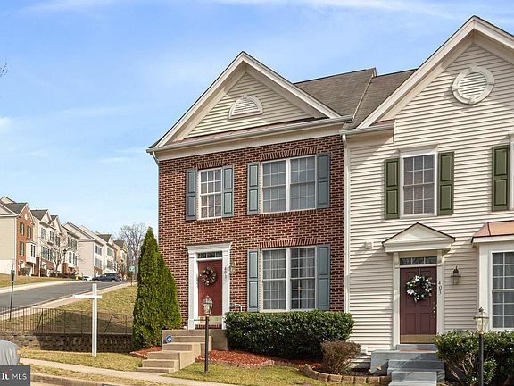 2nd image of 401 Galway Ln