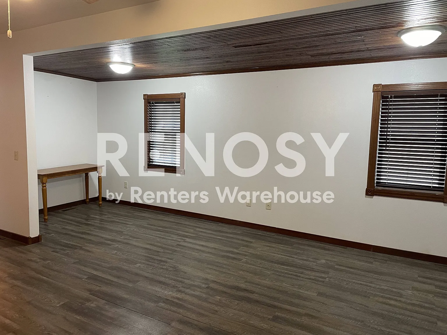 Available Now 3br Main Level Unit With Lake View, Balcony, In-Unit Laundry And Off-Street Parking — Photo 4