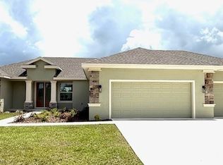 6809 Coconut Grove Dr, Sebring, FL 33872