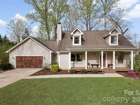 3rd image of 147 Higgins Rd