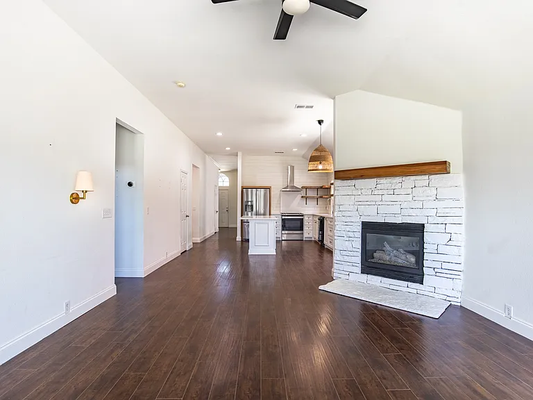 11388 Blackhawk Dr — Photo 15