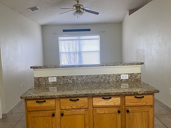 4th image of 1445 Dandelion Dr