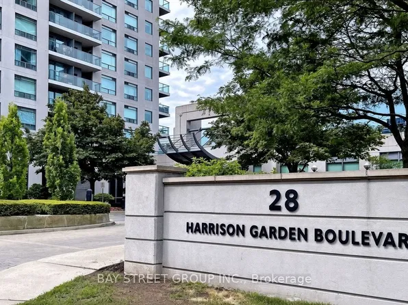 28 Harrison Garden Blvd #906, Toronto, ON M2N 2T3