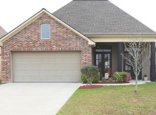 232 Fairwood Dr, Broussard, LA 70518