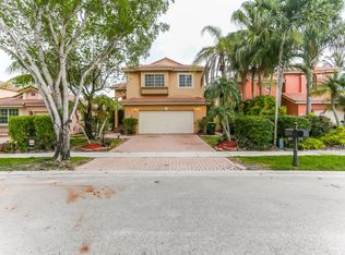 281 NW 107th Ave, Hollywood, FL 33026