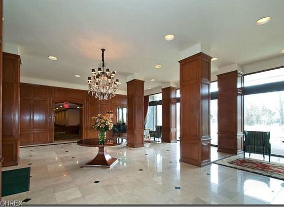 3rd image of 1 Lake Shore Blvd Suite 711