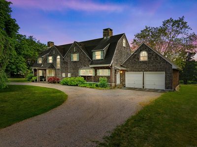 92 Shore Road, Waterford, CT, 06385