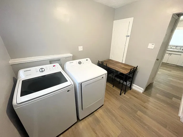 Laundry & Dining Area
