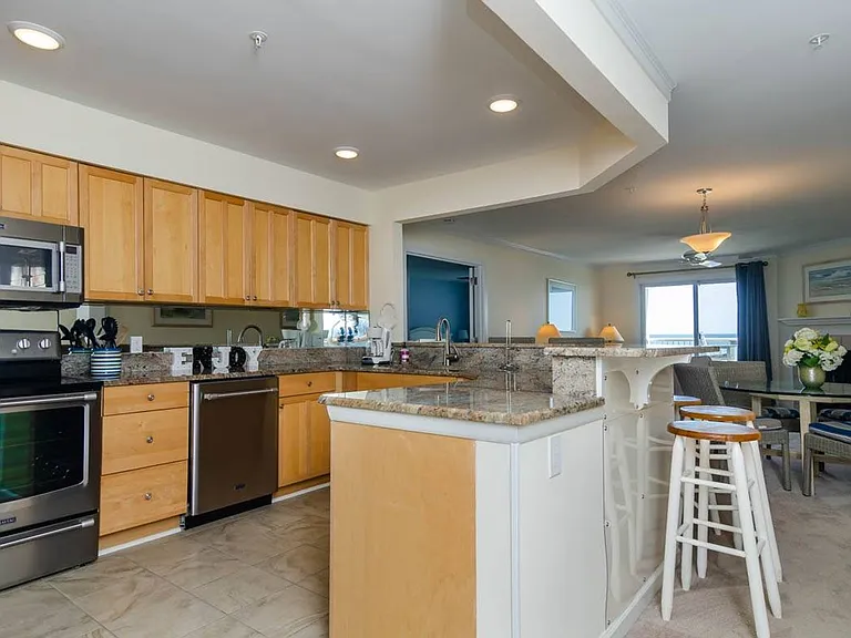 2514 N Lumina Ave #H — Photo 11