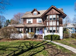 19 Cabot St, Winchester, MA 01890