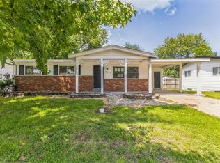 1415 Cove Ln, Saint Louis, MO 63138