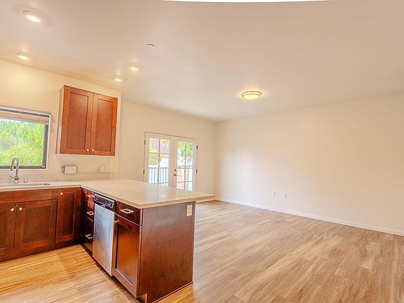 3rd image of 920 Lowena Dr #3