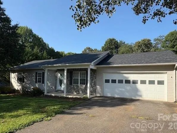 150 Pattys Pl, Stony Point, NC 28678