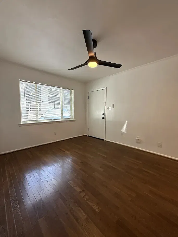 1 bed, 750 sqft, $1,260 — Photo 3