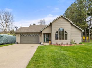 3894 Krafft Rd, Fort Gratiot, MI 48059