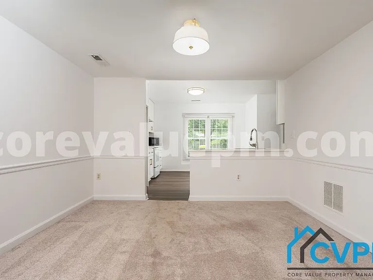 1250 Stonewood Ct — Photo 7