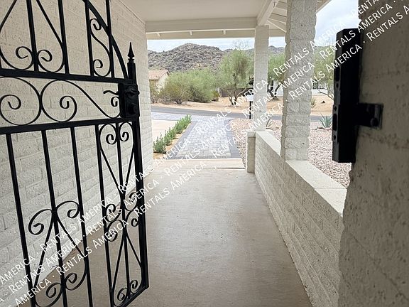 2nd image of 1704 E Pickrell Dr