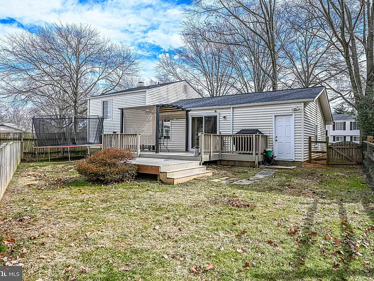 6144 Windward Dr — Photo 38