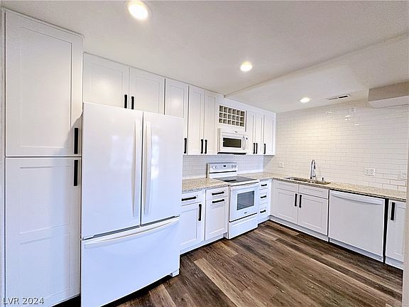 5th image of 595 S Royal Crest Cir Unit 16
