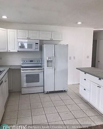 5th image of 145 NW 41st Ct