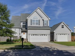 609 Mile Creek Ln, Chesapeake, VA 23322
