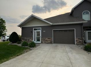 4922 Curt Cir, Grand Forks, ND 58201
