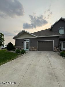 4922 Curt Cir, Grand Forks, ND, 58201