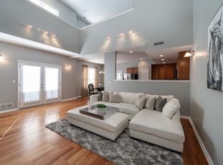 10603 Norton Commons Walk, Prospect, KY 40059