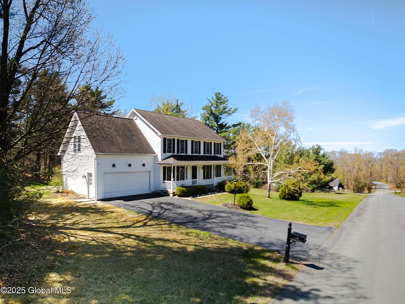 2nd image of 4 Ryan Road