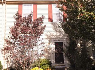 16 Oaksylvan Way, Baltimore, MD 21236
