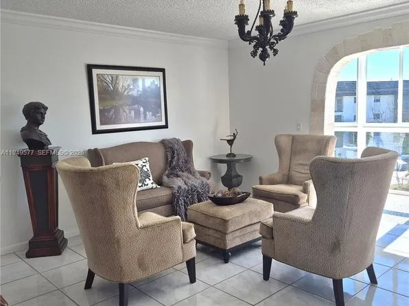 4751 NW 21st St APT 407, Lauderhill, FL 33313