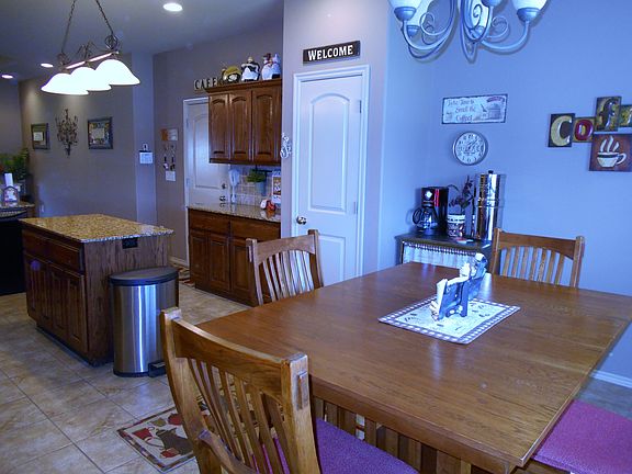 Dining area from entry